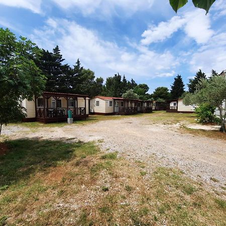Kamp Rujno Hotel Stari Grad Kültér fotó
